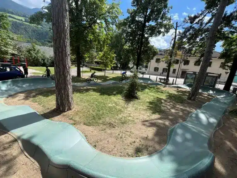 mobiler Pumptrack in Brixen draufsicht