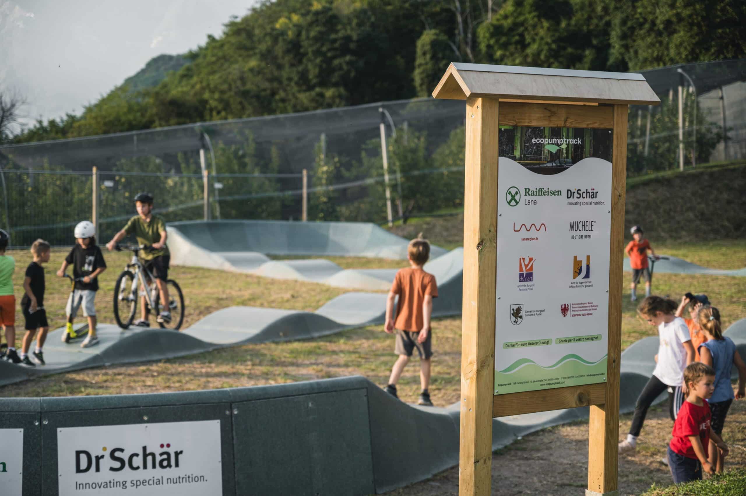 Sicherer Pumptrack für öffentliche Plätze