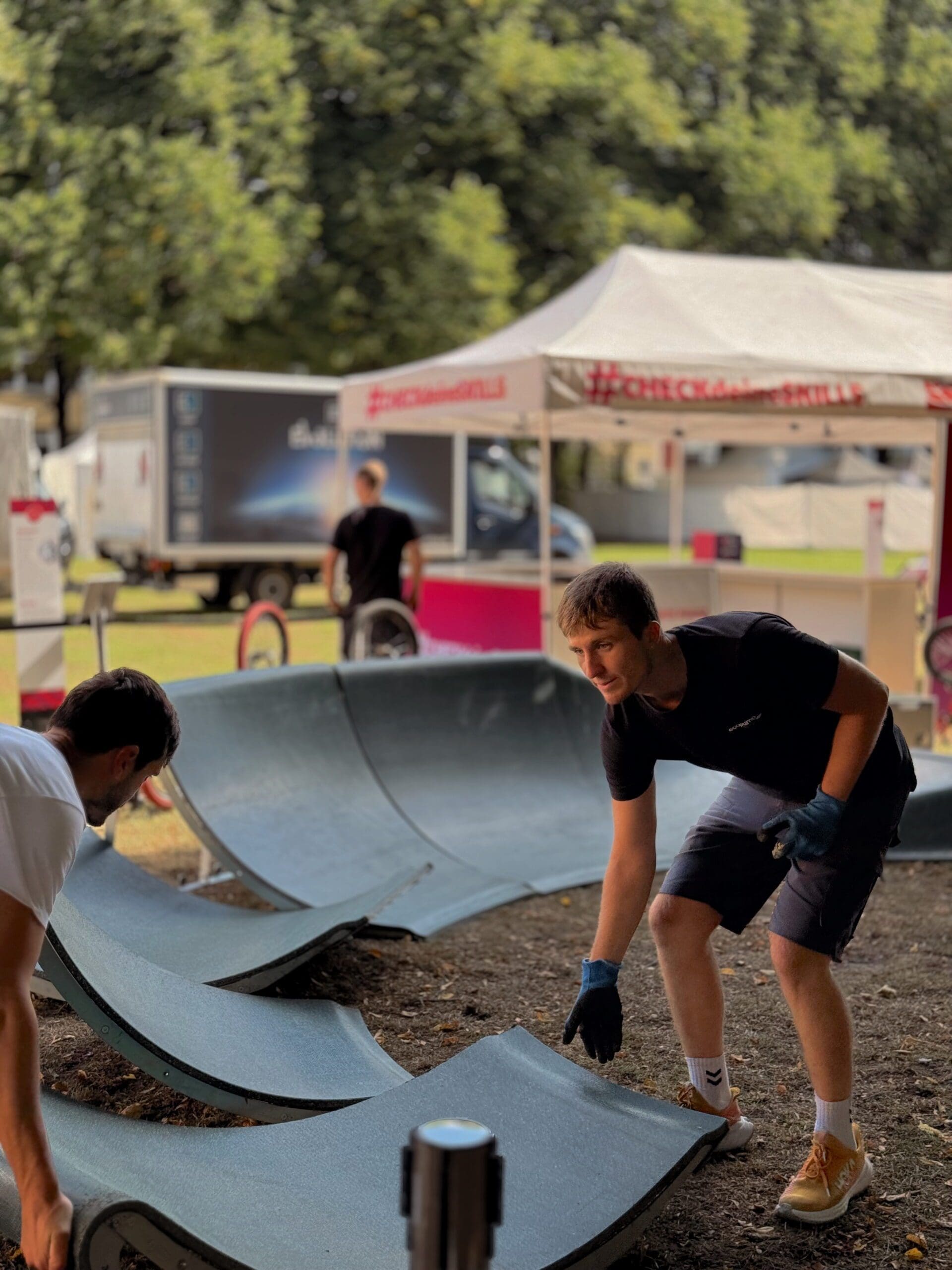 Pumptrack Anlage für Freizeit und Bewegung